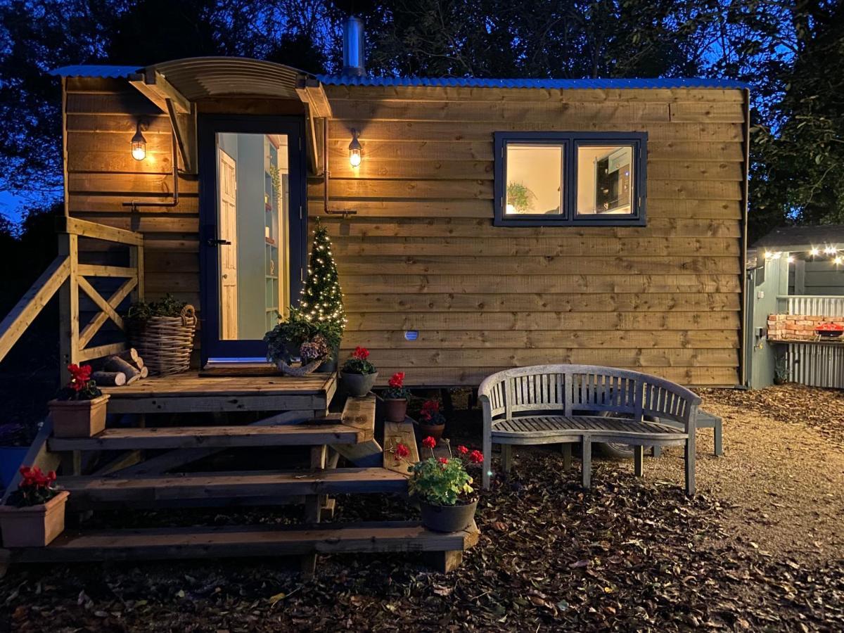 Cosy Double Shepherds Hut In Beautiful Wicklow With Underfloor Heating Throughout Rathnew Exteriör bild